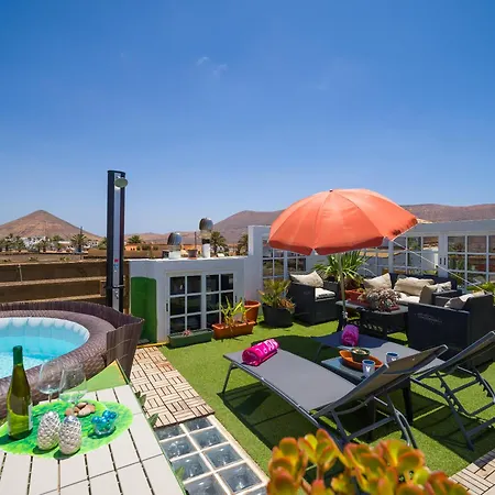 Solo Adultos, Tuneras Country house