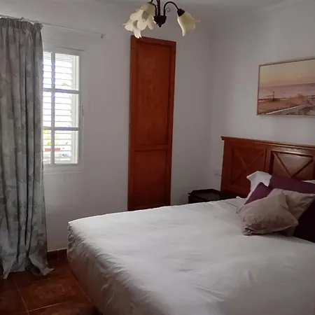Solo Adultos, Tuneras Country house