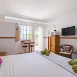 Solo Adultos, Tuneras Lantställe *