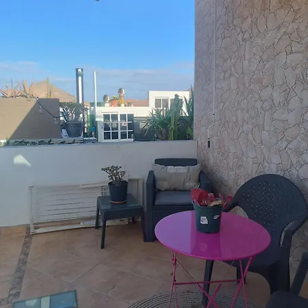 Solo Adultos, Tuneras Landhaus La Oliva