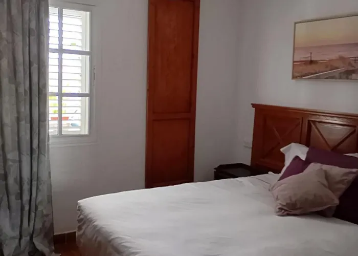 Solo Adultos, Tuneras منزل ريفي