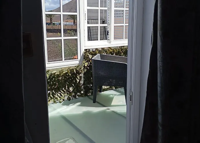 Solo Adultos, Tuneras لا أوليفا