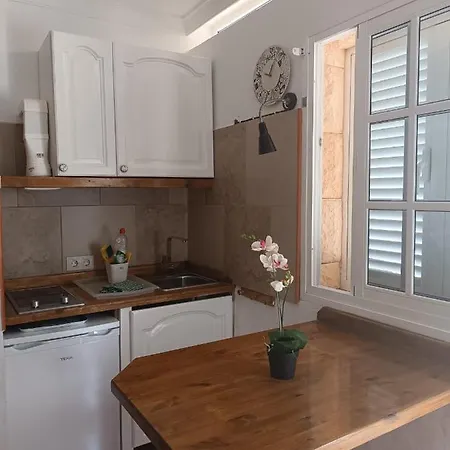 Landhaus Solo Adultos, Tuneras *